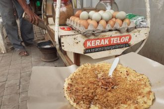 kerak telor betawi jakarta