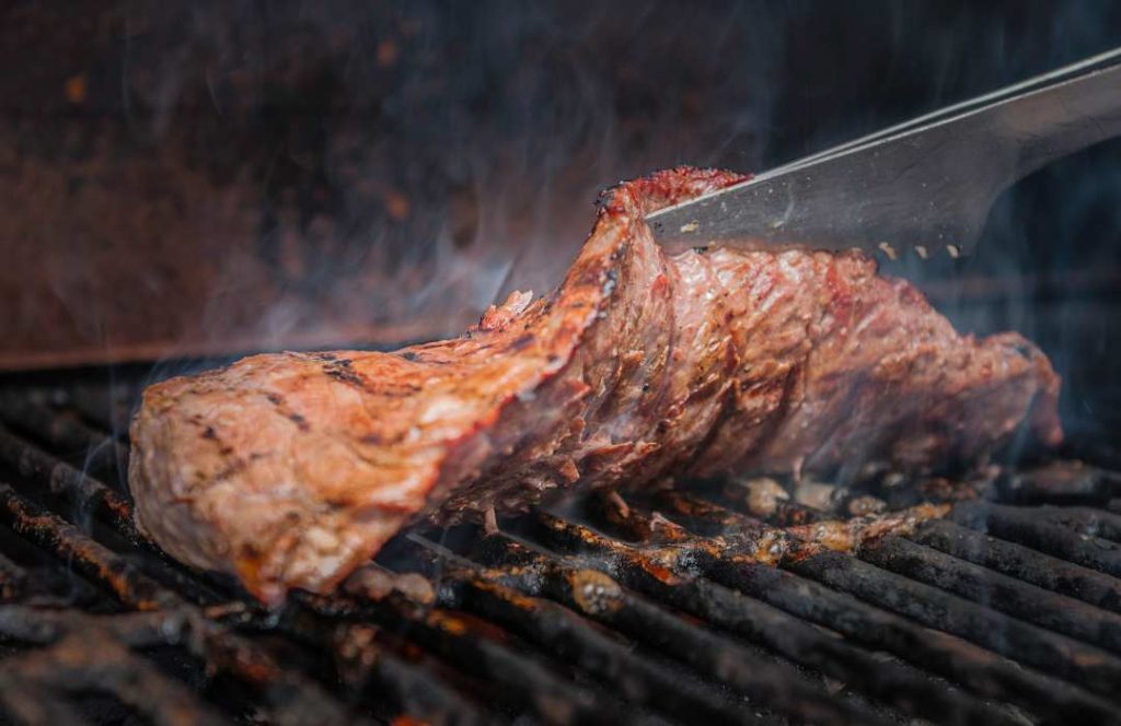 cara makan steak 