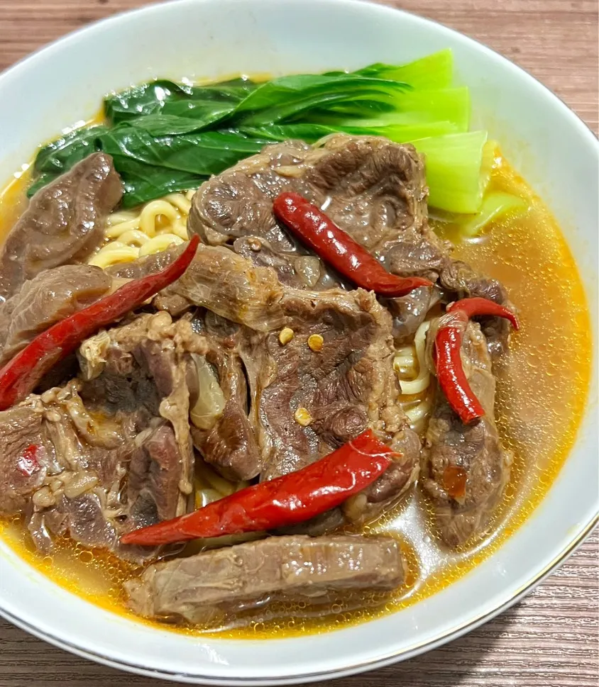 Taiwan Beef Noodle Soup