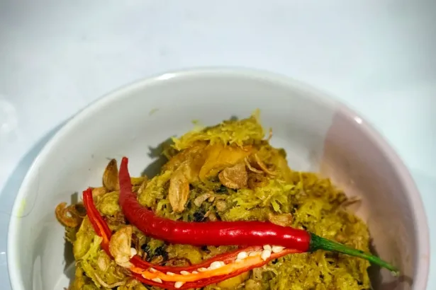 Nasu Likku(ayam masak lengkuas khas bugis)