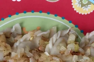 Pierogi Polandia isi kol kecut