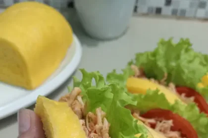 Roti Kukus Pontianak Labu Kuning dengan Isian Ayam Sisit khas Bali