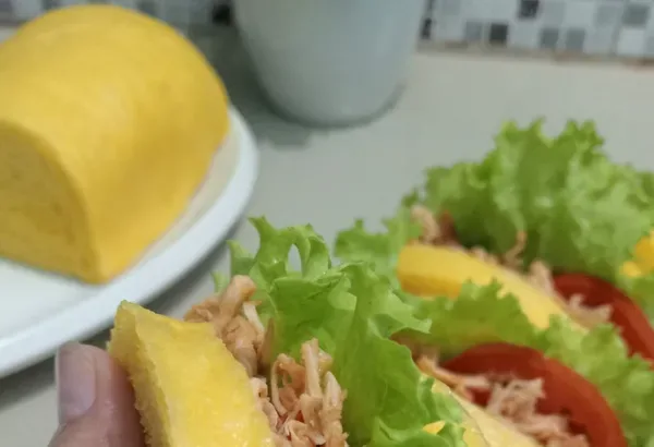 Roti Kukus Pontianak Labu Kuning dengan Isian Ayam Sisit khas Bali