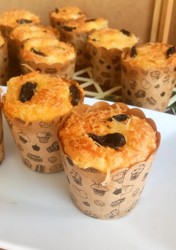 Bolu Hongkong Keju Kismis