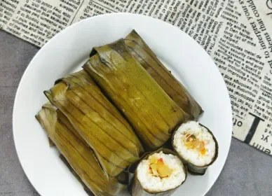lontong isi